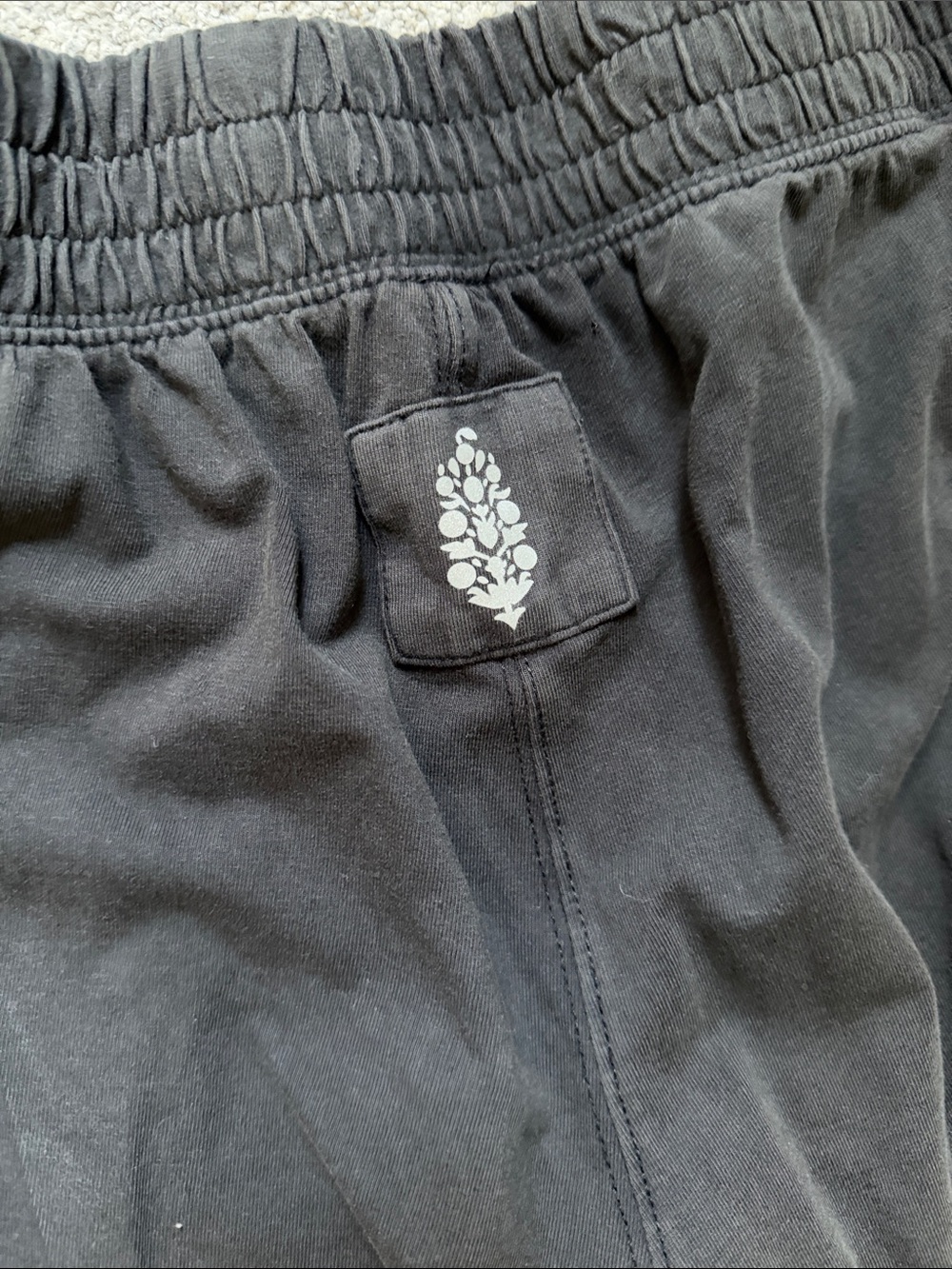 Free People Movement Hot Shot Crossover Set in Washed Black BNWT - Picture 8 of 9
